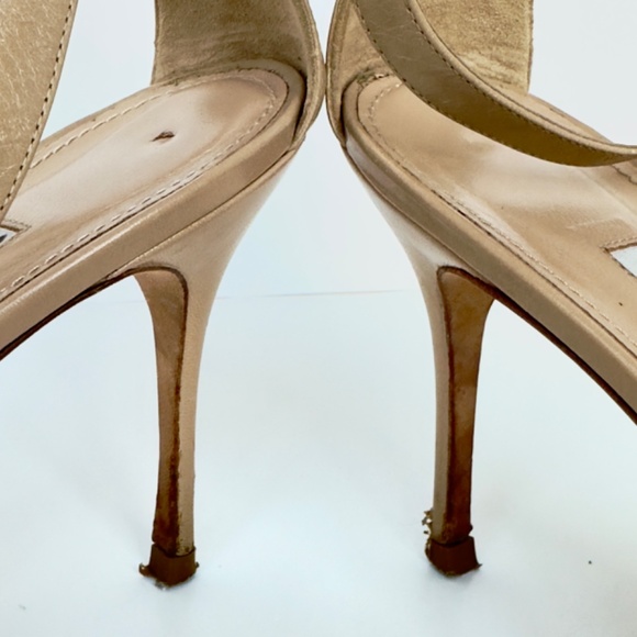 MANOLO BLAHNIK Chaos Leather Ankle Strap Sandals - Picture 9 of 10